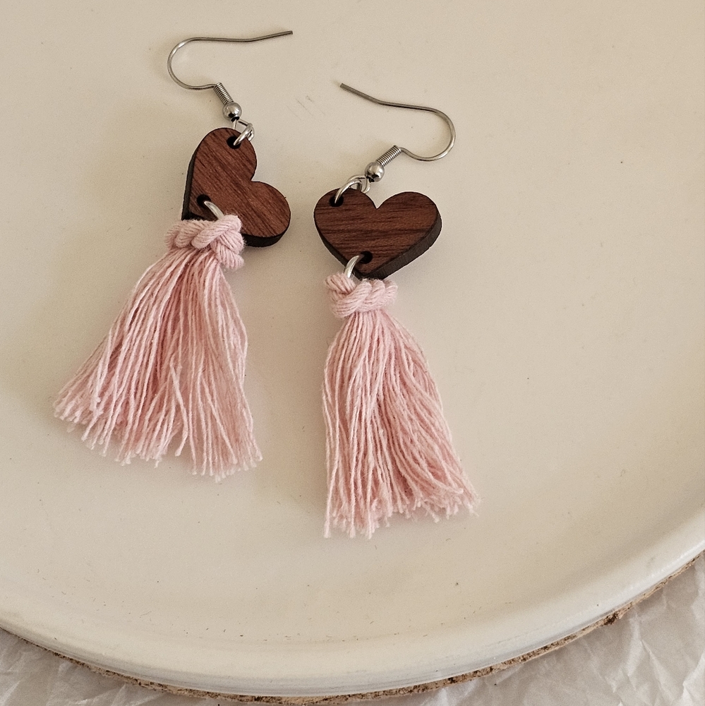 NWT Handmade Soft Pink Macrame Earrings